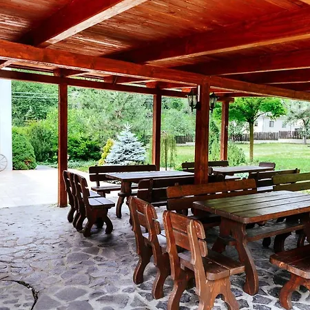 Stara Skola * Kosariska