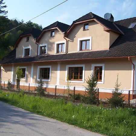 Stara Skola * Kosariska