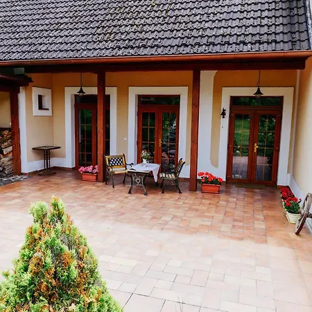 Stara Skola Ferienhaus Kosariska