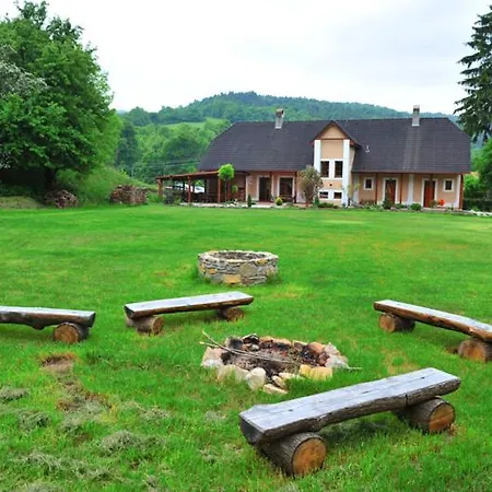 Stara Skola Tatil Evi Kosariska